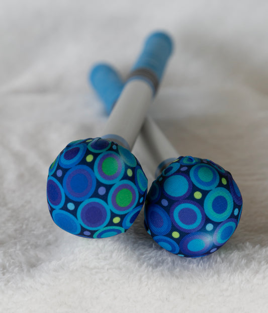 Plata círculos azules