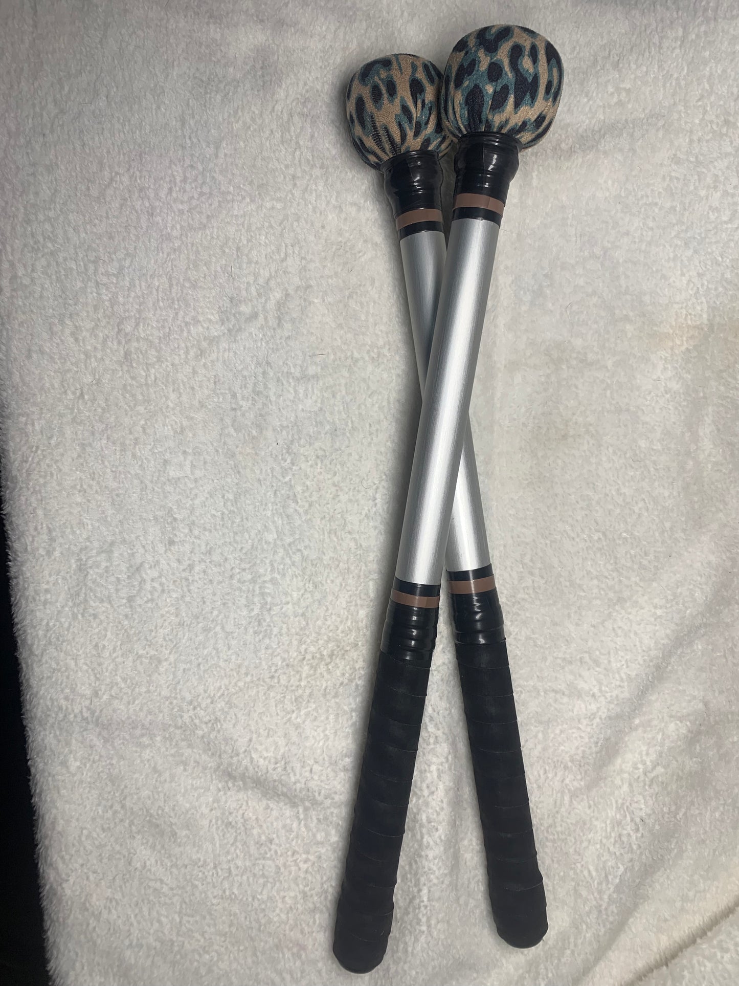 Plata animal print marrón