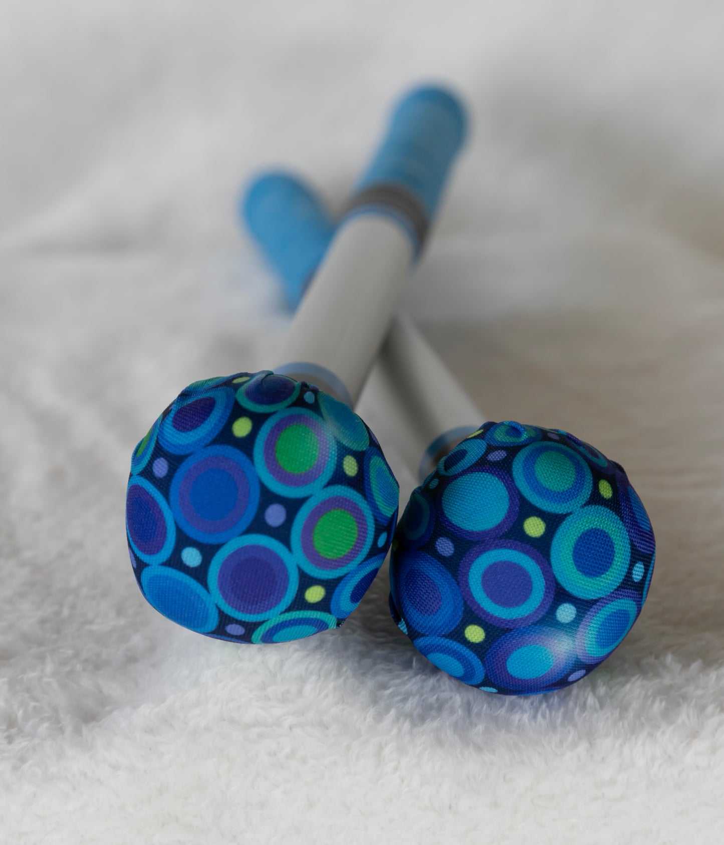 Plata círculos azules