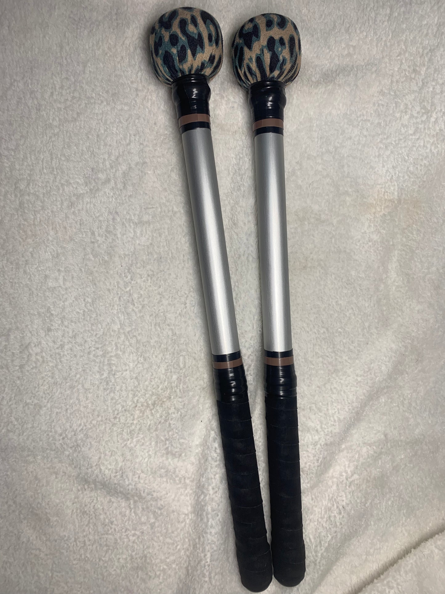 Plata animal print marrón